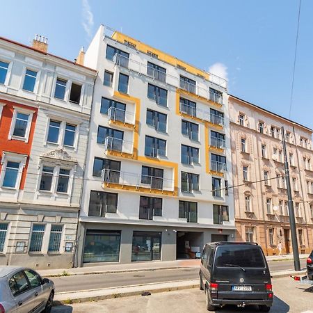 Brand New Studio Apartment # 42 In Brand New Building With Free Parking In The Center 布拉格 外观 照片