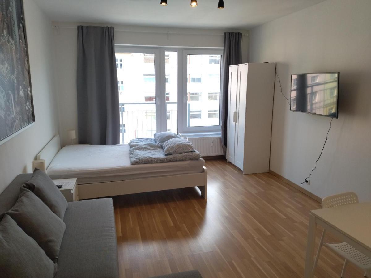 Brand New Studio Apartment # 42 In Brand New Building With Free Parking In The Center 布拉格 外观 照片