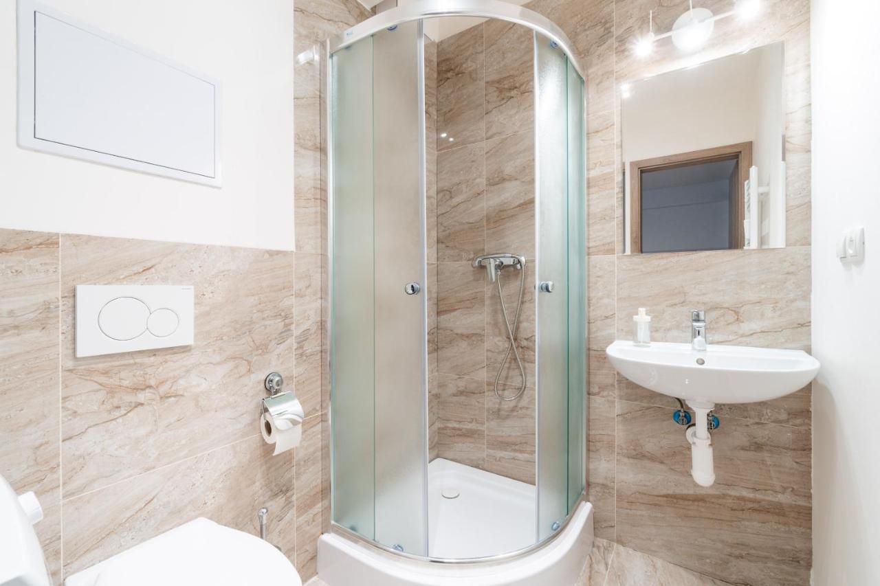 Brand New Studio Apartment # 42 In Brand New Building With Free Parking In The Center 布拉格 外观 照片